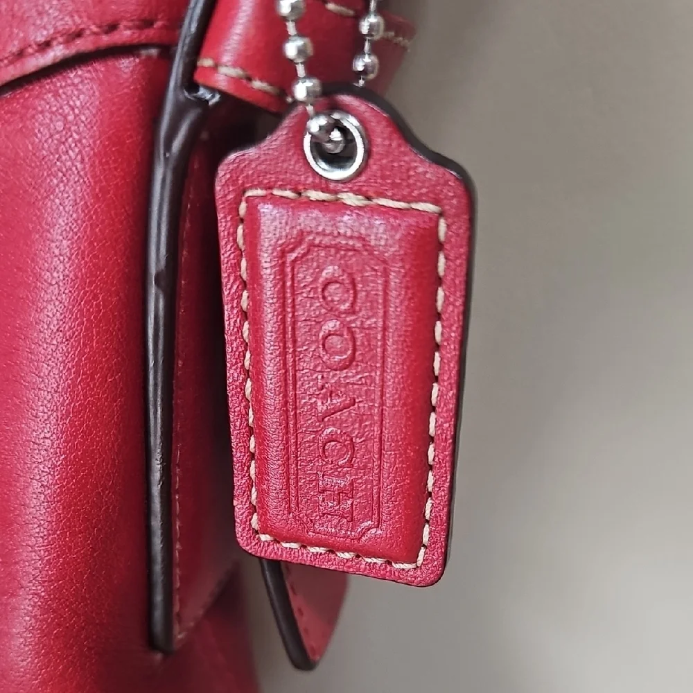 Coach Red Leather Shoulder Bag F12320 With Hangtag Great Shape Vintage